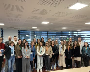 🎓 Alternance : 12 nouveaux talents rejoignent no ...